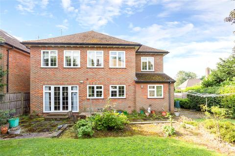 8 Foxdell, Northwood, HA6 2BU