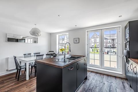 27 Montagu Crescent, Wetherby, LS22 6BE