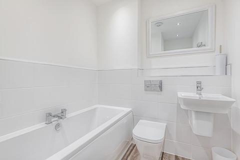27 Montagu Crescent, Wetherby, LS22 6BE