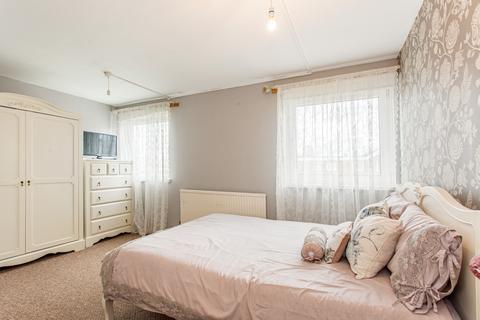 142 Wager Street, London, E3 4JF