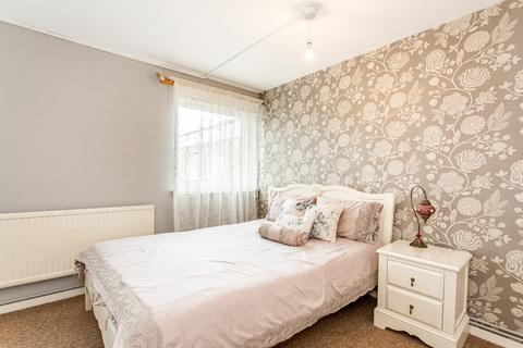 142 Wager Street, London, E3 4JF