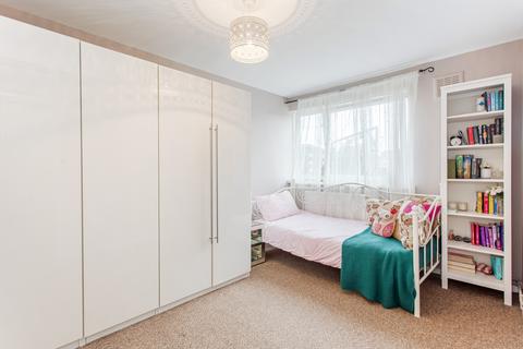 142 Wager Street, London, E3 4JF