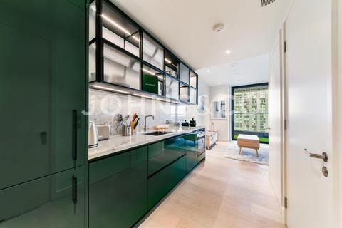 undefined, Bagshaw Building, Wardian, Canary Wharf, E14