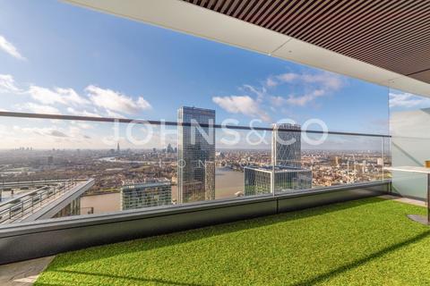 undefined, Bagshaw Building, Wardian, Canary Wharf, E14