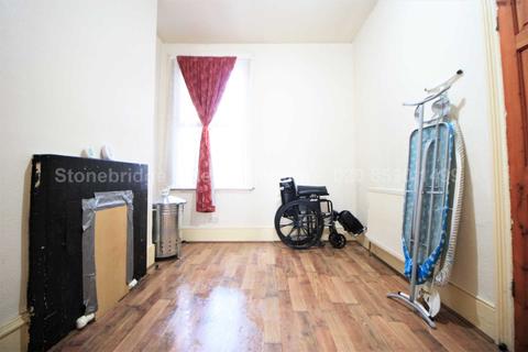 35 Claude Road, London, E10 6NG
