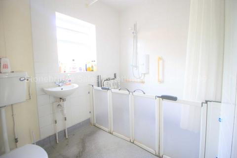 35 Claude Road, London, E10 6NG