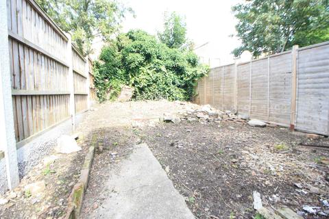 35 Claude Road, London, E10 6NG