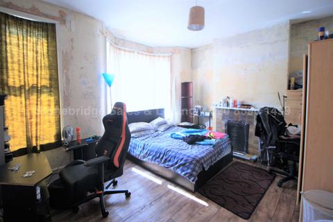 35 Claude Road, London, E10 6NG