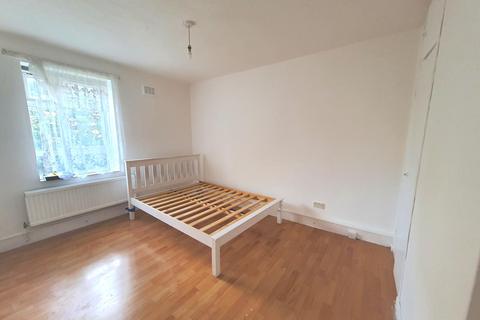 85 Reed Road, London, N17 9BX
