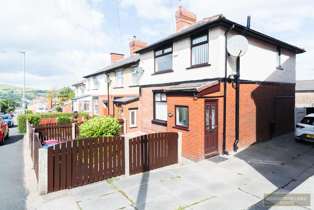 Marsh House Lane, Darwen 3 bed semidetached house £135,000
