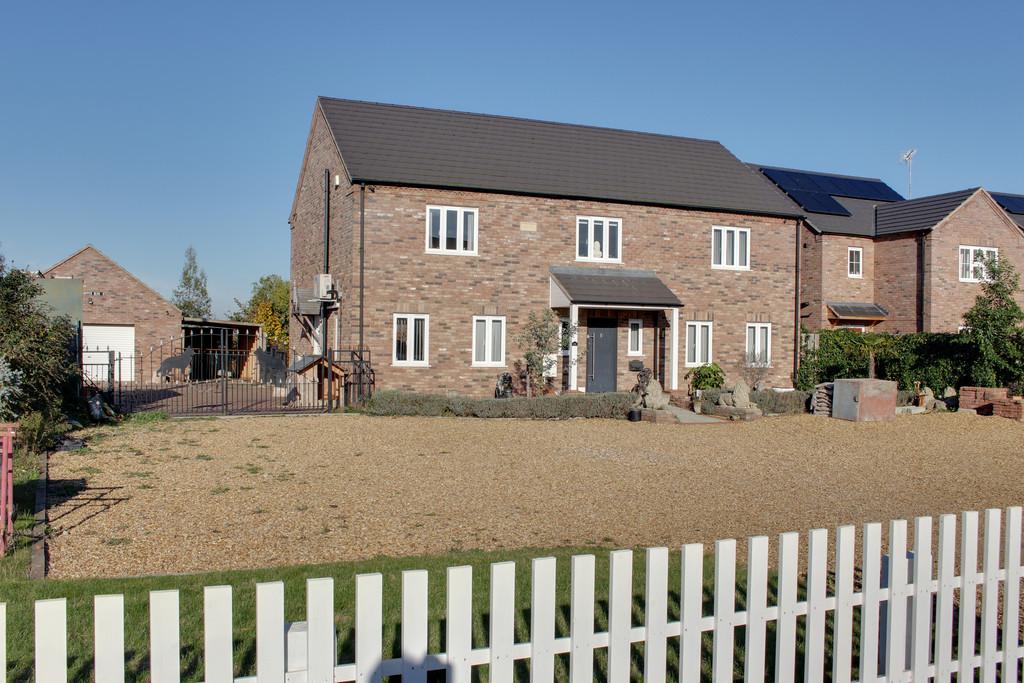 Mill Road, Murrow 4 bed detached house £495,000