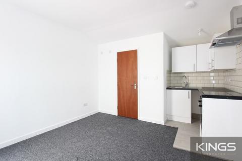 Studio to rent, St. Denys Road, Southampton