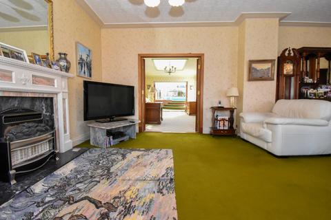 10 Sandhurst Avenue, Bispham, Blackpool, FY2 9AU