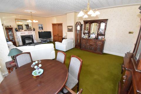 10 Sandhurst Avenue, Bispham, Blackpool, FY2 9AU