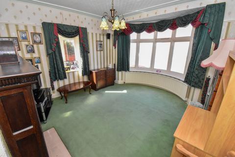 10 Sandhurst Avenue, Bispham, Blackpool, FY2 9AU
