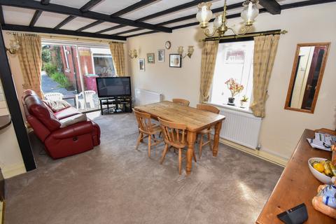 10 Sandhurst Avenue, Bispham, Blackpool, FY2 9AU