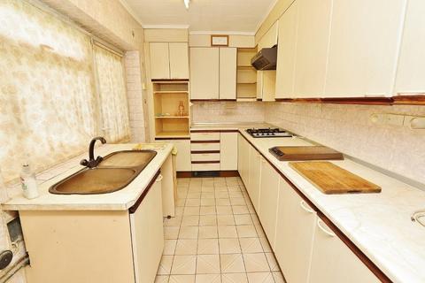 70 Gaysham Avenue, Ilford, IG2 6TB
