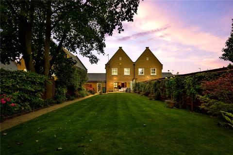24 Gunners Rise, Shoeburyness, Southend-on-sea, SS3 9BY