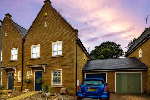 24 Gunners Rise, Shoeburyness, Southend-on-sea, SS3 9BY