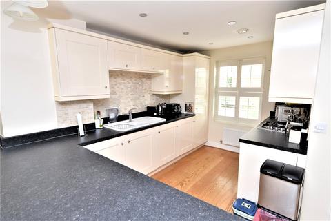 24 Gunners Rise, Shoeburyness, Southend-on-sea, SS3 9BY