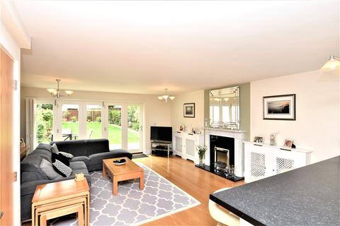 24 Gunners Rise, Shoeburyness, Southend-on-sea, SS3 9BY