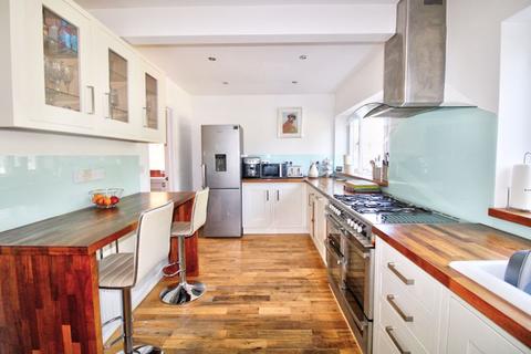 80 Honeyborne Road, Sutton Coldfield, B75 6BN