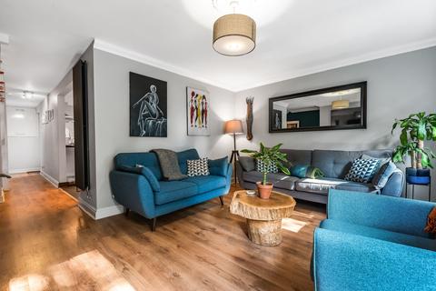 54 Duddington Close, London, SE9 4JD