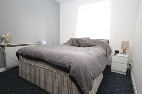37 Bucklers Way, Carshalton, SM5 2DZ