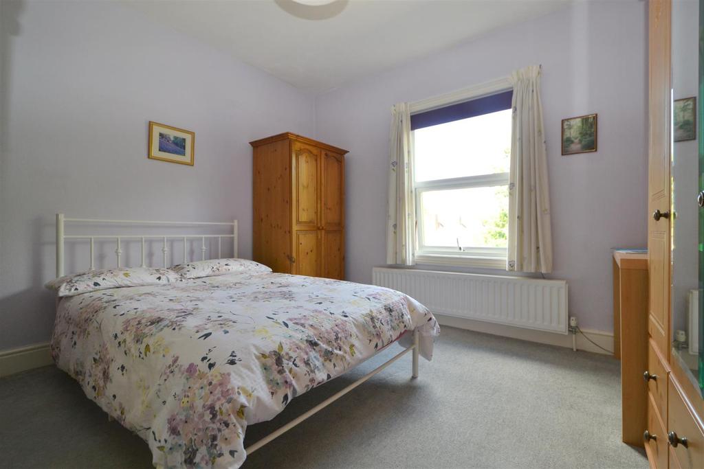 Bed2.JPG