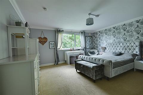 Flat 41, Compass House Buckhurst Road, Bexhill-on-sea, TN40 1FE