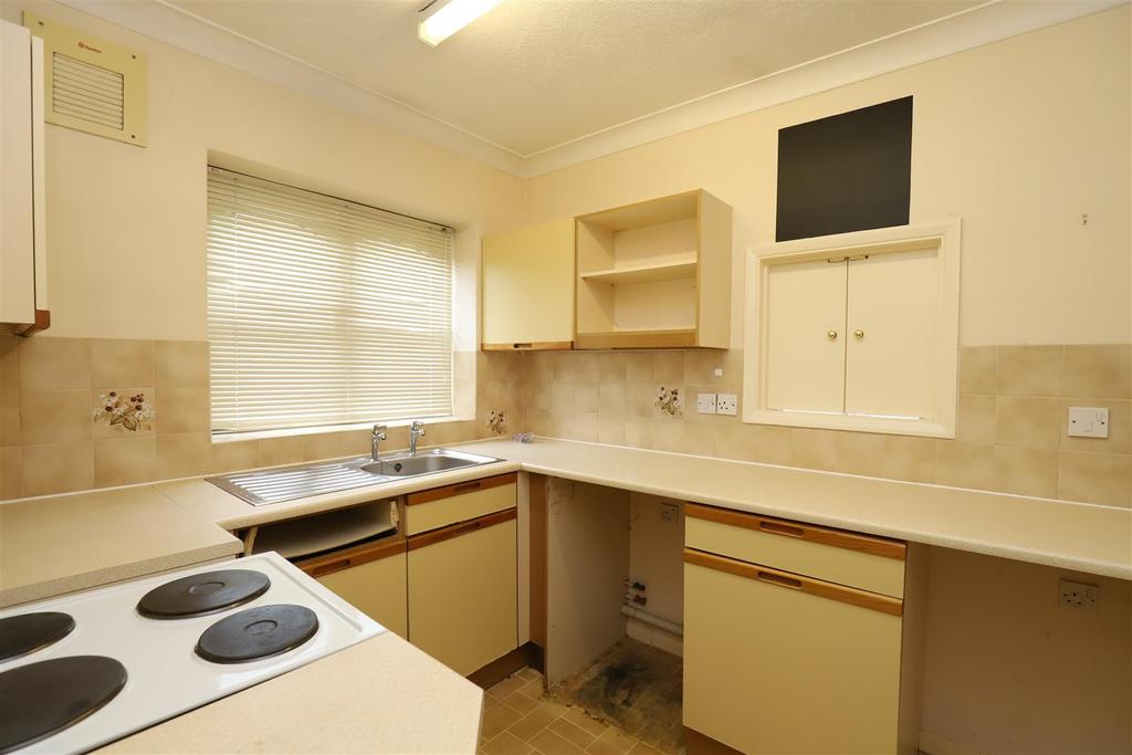 St. Margarets Close, Maidstone 2 bed bungalow £285,000