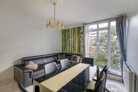 3 bedroom flat to rent, Hallfield Estate, Bayswater, W2