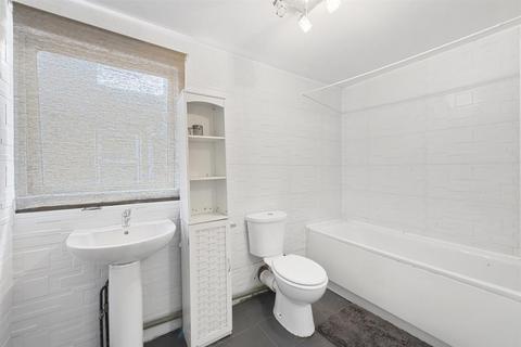 3 Rushmore Road, London, E5 0ET