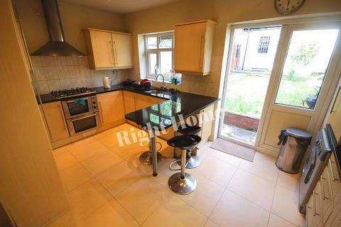 4 bedroom terraced house to rent, BRIDGEWATER ROAD, WEMBLEY, MIDDLESEX, HA0 1AJ