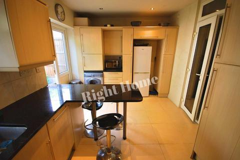 4 bedroom terraced house to rent, BRIDGEWATER ROAD, WEMBLEY, MIDDLESEX, HA0 1AJ
