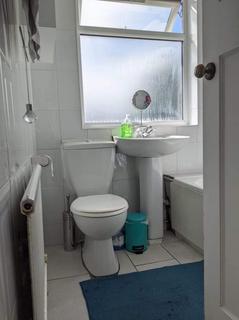 3 bedroom terraced house to rent, Castle Road, Grays, Essex, RM17 5YR
