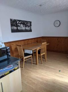 3 bedroom terraced house to rent, Castle Road, Grays, Essex, RM17 5YR