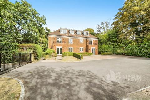 London Road, Sunningdale, Ascot, Berkshire, SL5
