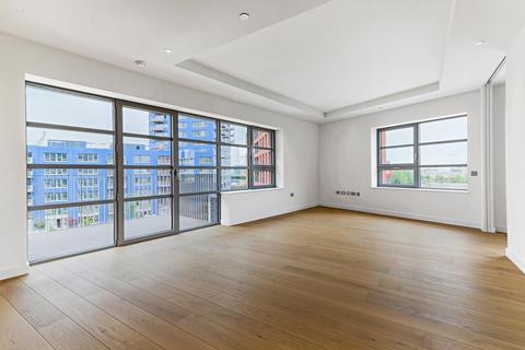 3 bedroom apartment to rent, Kent Building, London City Island, E14