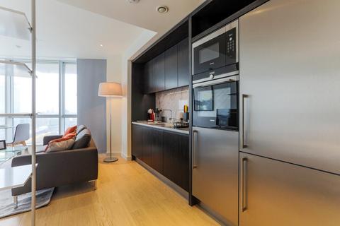 Studio to rent, Charrington Tower, New Providence Wharf, London, E14