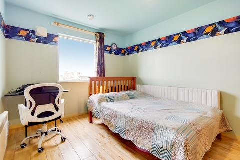 42, Renaissance Court Prince Regent Road, Hounslow, TW3 1QH