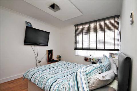 20 Cleaverholme Close, London, SE25 5HF