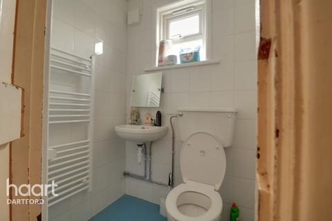 14 Roberts Road, Belvedere, DA17 6NP