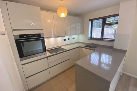 1 bedroom terraced house to rent, Kelly Court, Borehamwood