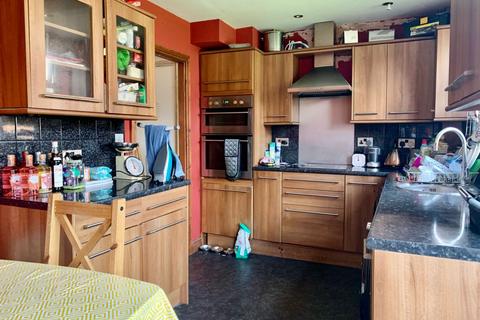 10 Motspur Drive, Northampton, NN2 6LY