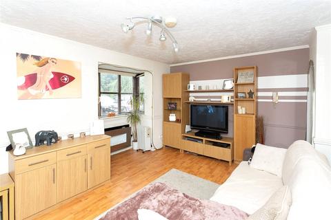 1 bedroom apartment for sale - Osprey Close, Falcon Way, Watford, Hertfordshire, WD25