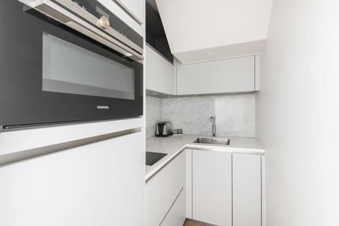 1 bedroom apartment to rent, 226 Strand, London WC2R