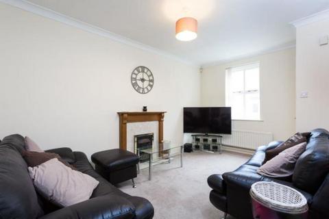 3 bedroom end of terrace house to rent, Chaucer Street, York, YO10
