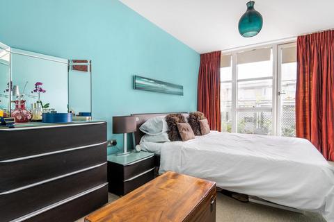 24 Isaac Way, London, SE1 1EE