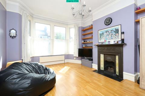 6 Clifton Road, London, N3 2AR